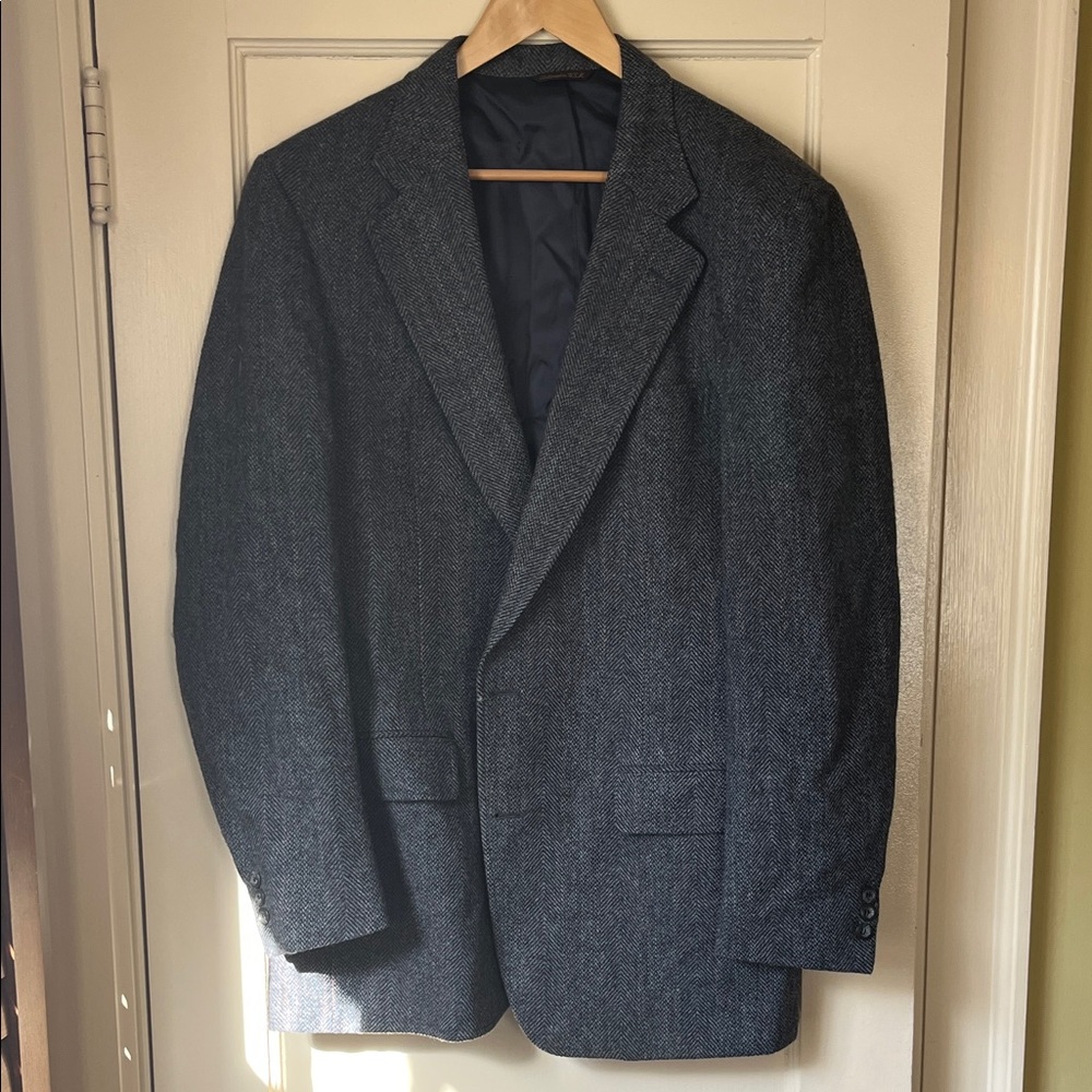 Men's Charcoal Herringbone Wool Blazer - Classic Tailored Sport Coat